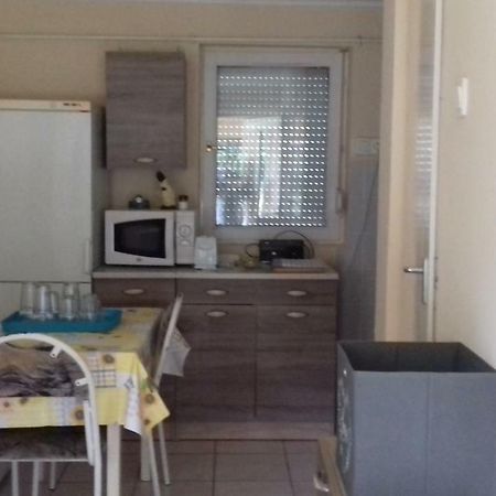 Andi Ueduelohaz Szolnok Luaran gambar